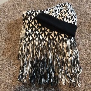 Michael kors scarf and hat set